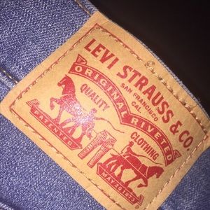 women’s levi’s